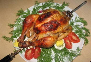 Нежная и сочная курица на гриле в духовке (на вертеле)